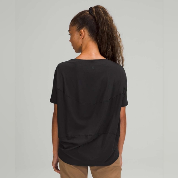 Lululemon Back In Action - Picture 2 of 5